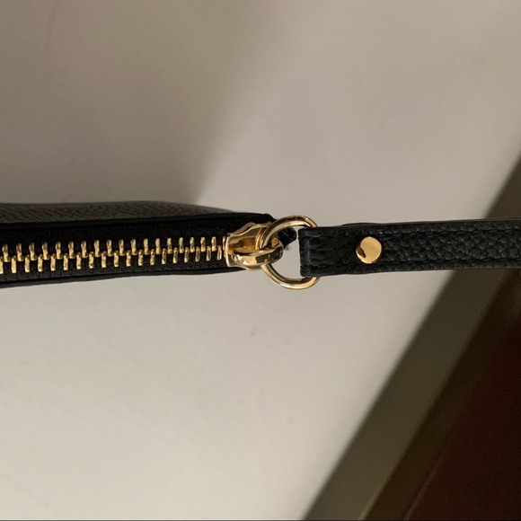 MICHAEL Michael Kors Black Jet Set ZIP Wristlet - Picture 6 of 11